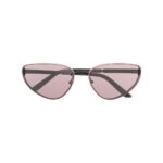cat-eye tinted sunglasses