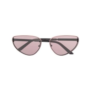 cat-eye tinted sunglasses